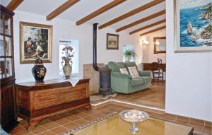 A seating area at 1 Bedroom Gorgeous Apartment In Selva