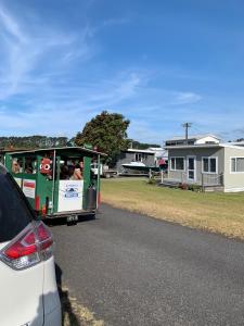 Galeriebild der Unterkunft Urenui Beach Bach in Urenui