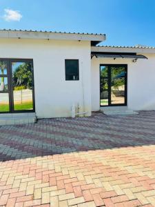 Photo de la galerie de l'établissement ONNIE GUESTHOUSE, à Louis Trichardt 20 autres photos