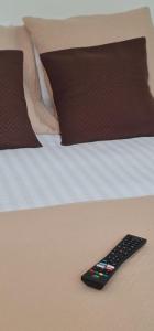 Postel nebo postele na pokoji v ubytování The Selbourne Hotel