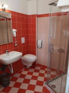A bathroom at Hotel Clodi