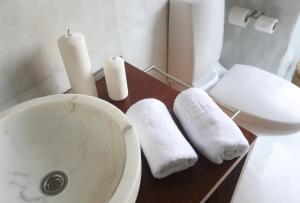 A bathroom at Hotel Santa Clara