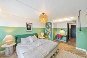 Becozy Self Check-in Pop-Up Hotel Baselにあるベッド