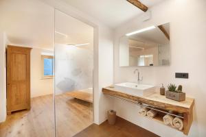 Kúpeľňa v ubytovaní Brantenhof Ferienwohnung Vinea + 28 fotografií
