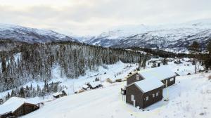 Gallery image of Tiny mountain cabin with a panoramic view in Giljane