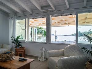 A seating area at Casa Markapela