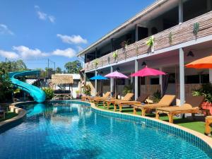 Bazén v ubytování Samui Zenity nebo v jeho okolí