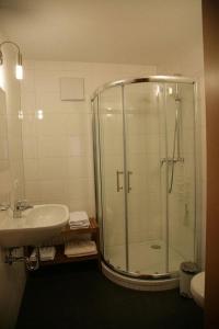 Kúpeľňa v ubytovaní Haus Kanisblick Appartements + 13 fotografií