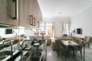 Gallery image of Apartamentos Abreu Suites in Seville