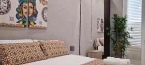 A bed or beds in a room at House Orlando