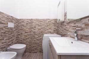 Koupelna v ubytování S099 - Sirolo, nuovo bilocale con meravigliosa vista mare + 11 fotografií