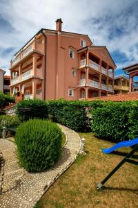 Zahrada ubytování Holiday apartment in Lopar with balcony, air conditioning, WiFi, washing machine 4886-3 + 31 fotografií