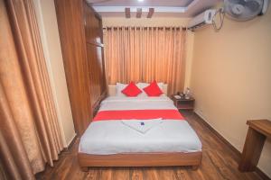 A bed or beds in a room at Hotel Dream Light