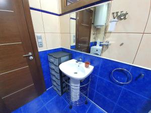 Koupelna v ubytování Apartamento Karina Beach-5 + 17 fotografií