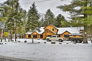 Gallery image of Pet-Friendly Brantingham Cabin by ATV Trails in Glenfield