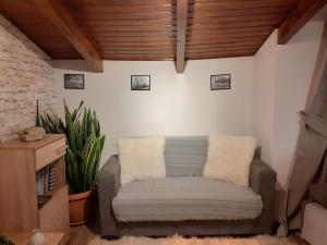 A seating area at The view attic