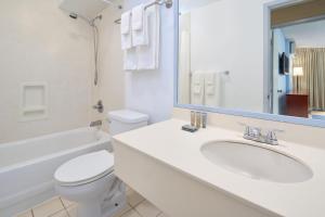 Koupelna v ubytování Ewa Hotel Waikiki