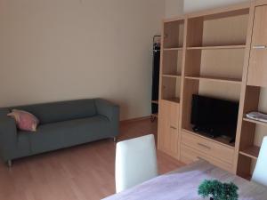 A television and/or entertainment centre at Duplex casco historico