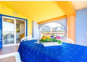 Posteľ alebo postele v izbe v ubytovaní Punta Ovest a due passi del MARE