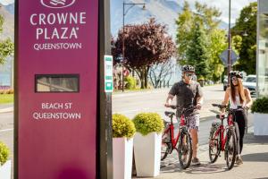 Jízda na kole v ubytování Crowne Plaza Queenstown by IHG nebo okolí