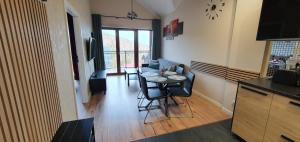 Kuchyňa alebo kuchynka v ubytovaní Karpatia Resort Apartament Krystallos