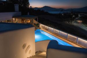 The swimming pool at or close to New Villa Komos in Pitsidia,Matala,Crete