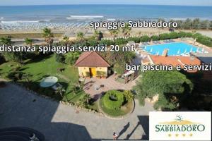 The swimming pool at or close to Hotel Club Sabbiadoro