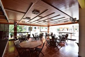 En restaurang eller annat matställe på Ampan Resort & Apartment