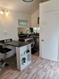 Η κουζίνα ή μικρή κουζίνα στο cabaña emilia house