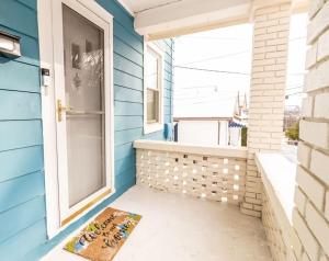 Photo de la galerie de l'établissement Cozy Riverfront Bungalow with Stunning Views, à Covington