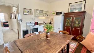 Dapur atau dapur kecil di The Whitestone