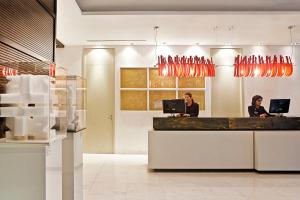 Hosté ubytování Grupotel Gran Via 678 + 37 fotografií