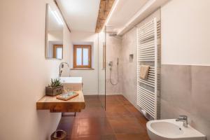 Kúpeľňa v ubytovaní Brantenhof Ferienwohnung Pomum + 29 fotografií