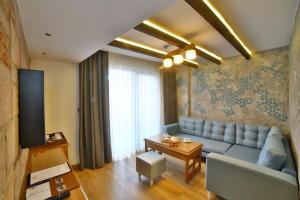 Ein Sitzbereich in der Unterkunft Yılsam Sultanahmet Hotel