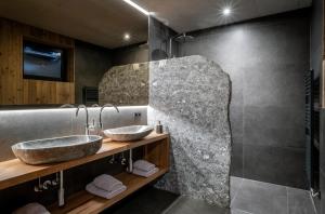 Łazienka w obiekcie ALM CHALET