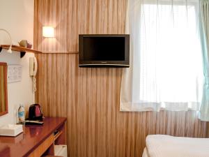 TV a/nebo společenská místnost v ubytování Web Hotel Tokyo Asakusabashi + 27 fotografií