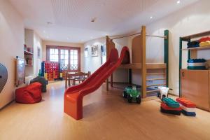 Dětský klub v ubytování Superior Hotel Schneider Ski-in & Ski-out