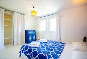 Postel nebo postele na pokoji v ubytování Stone clad Villa La Maison P