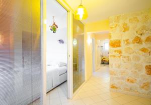 Kuchyň nebo kuchyňský kout v ubytování Stone clad Villa La Maison P