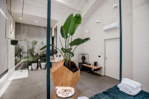 Koupelna v ubytování FICOPALA SUITES + 32 fotografií