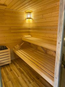 Fotografia z galérie ubytovania Domek Całoroczny Fuleda -Mazury Giżycko Sauna Jacuzii Kominek v destinácii Giżycko