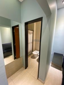 Koupelna v ubytování Departamentos Muskuy - Salta Capital + 38 fotografií