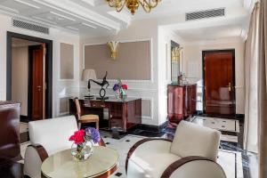 Posedenie v ubytovaní Baglioni Hotel Regina - The Leading Hotels of the World