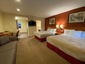 Gallery image of Sahara Courtyard Inn & Suites Osoyoos in Osoyoos