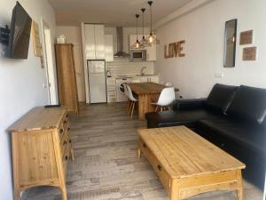 Kuchyň nebo kuchyňský kout v ubytování Benal Beach Apartments