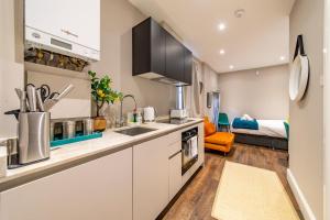 MORDEN STUIDO FLAT I MINS AWAY FROM BRIGHTON BEACH 1EP