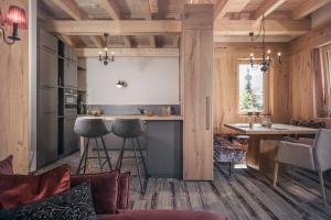 Posezení v ubytování Appartement Zillertal Klee mit Restaurant KleemenTine