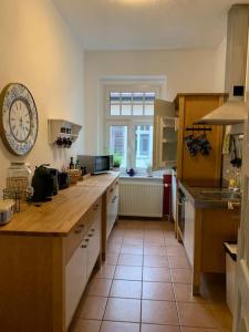 Kuchyň nebo kuchyňský kout v ubytování 100 qm Ferienwohnung Am Heiligen Brunnen