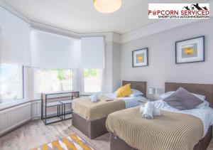 ハイ・ウィカムにあるMonthly OFF - 6 Guest - 4 Beds - Free Parking by Popcorn Serviced Short Lets & Accommodation High Wycombeのギャラリーの写真 +16枚の写真