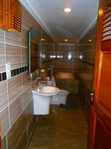 Gallery image of Accra Royal Castle Apartments & Suites in Kwabenya